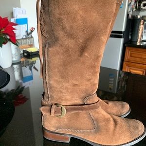 Tall shaft suede boots